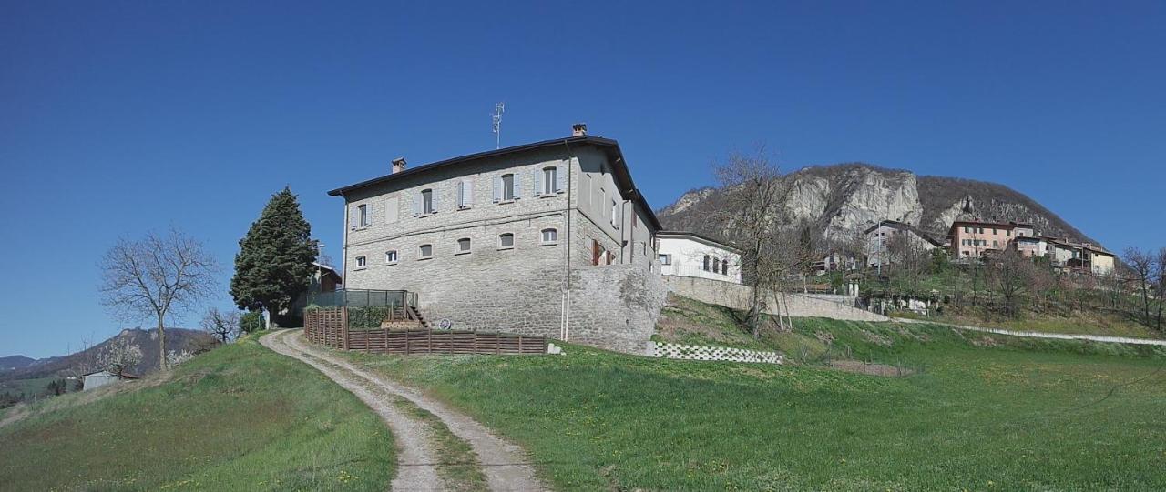 Bed and Breakfast Casale Monte Valestra Bebbio Exterior foto