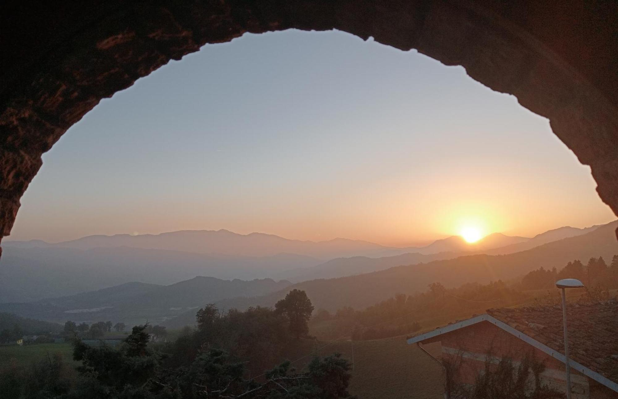 Bed and Breakfast Casale Monte Valestra Bebbio Zimmer foto